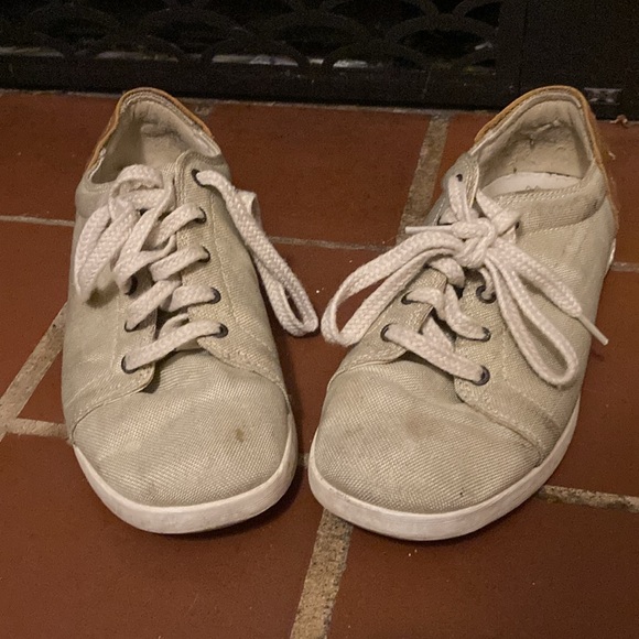 Crème Chaco tennis shoes - Picture 3 of 10